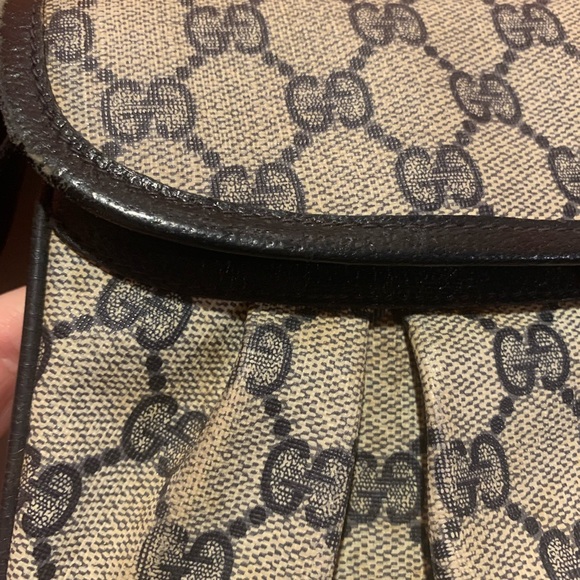 Vintage Gucci cross body bag - Picture 9 of 13